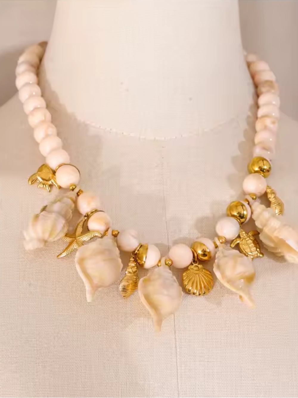 Coastel Cream Gold Shell Charm Beaded Necklace - Picture 3 of 12